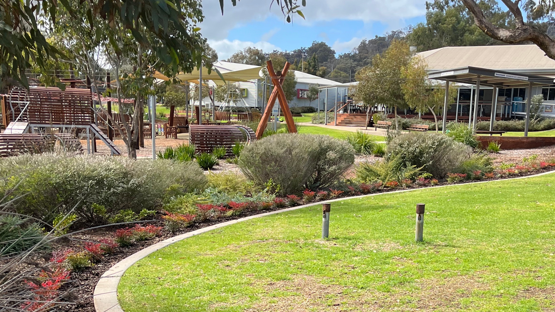 Hotham Park Re-vegetation and Landscaping Project